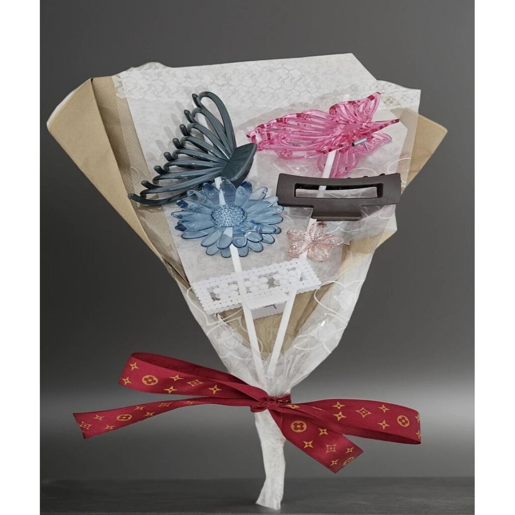 Saç Tokası Buketi - 6 Adet Orta ve Büyük Boy - Sevdiğinize Özel Bir Hediye